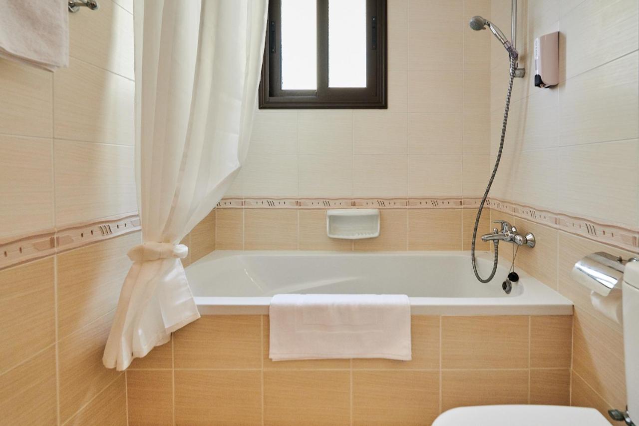 Kyklades Angie Resort Protaras Ngoại thất bức ảnh